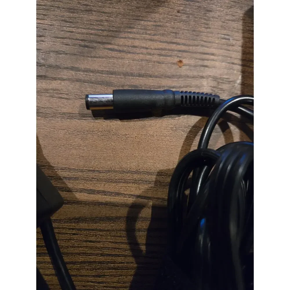 Dell Adapter 192-6TV5-A01 Works
